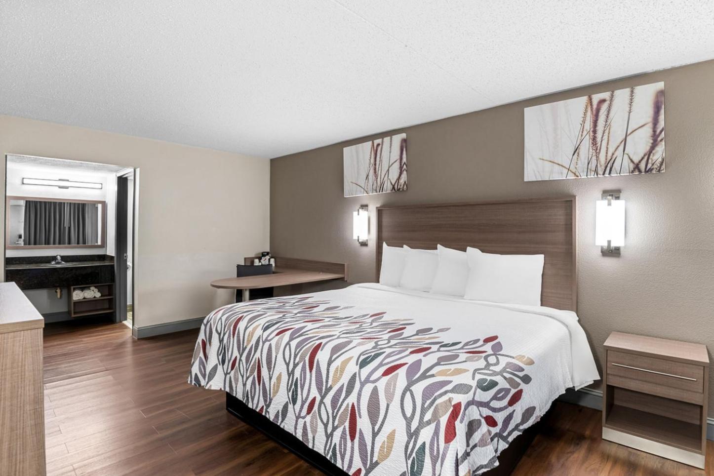 Red Roof Inn Richmond - Airport Сендстон Екстер'єр фото